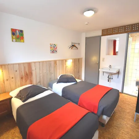 بيت للعطل Rustic With Pool, Cleaning Included