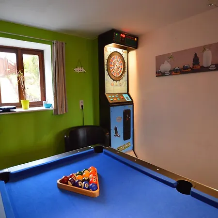 Rustic With Pool, Cleaning Included بيت للعطل