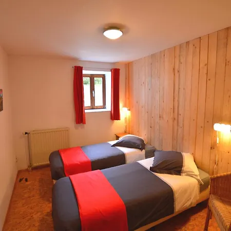 بيت للعطل Rustic With Pool, Cleaning Included وايمس