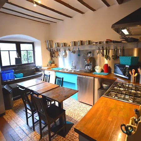 بيت للعطل Rustic With Pool, Cleaning Included وايمس